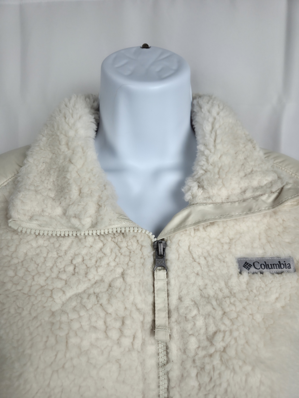 Women's Cream Sherpa Fleece Zip-Front Vest